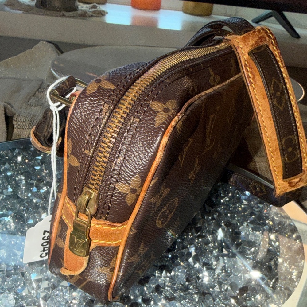 Louis Vuitton Brown Monogram Crossbody Dragonne Marley  Bag - Picture 6 of 13